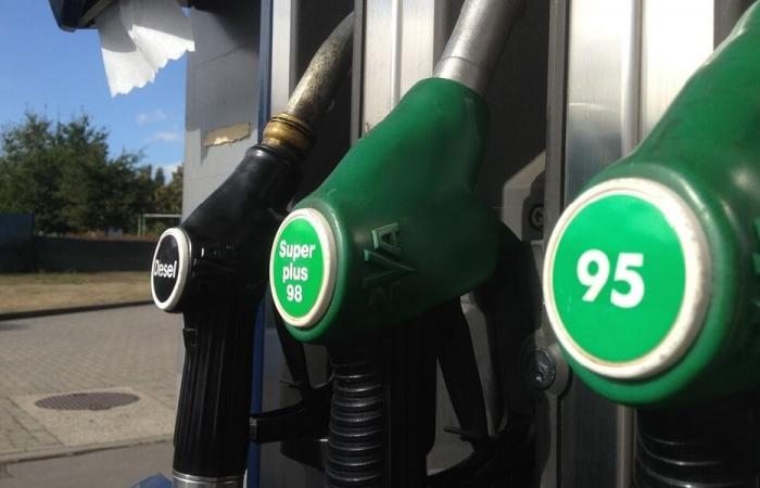 البنزين متوفّر… فما سبب الأزمة وعودة الطوابير؟