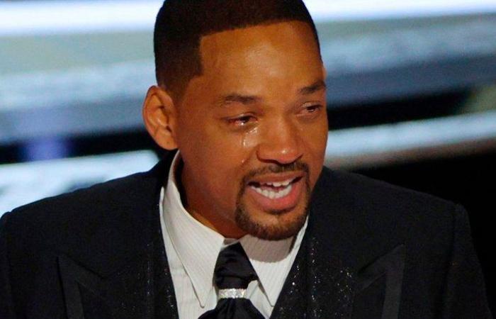 “صفعة” ويل سميث عقوبتها الطرد؟