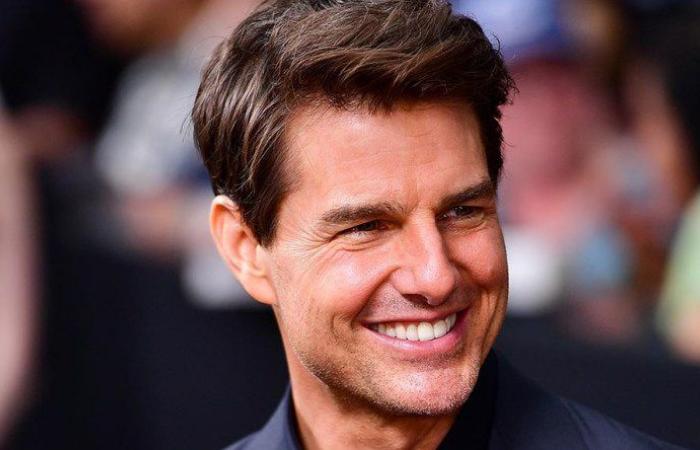 توم كروز يواعد عارضة روسية.. وطليقها يحذره: ذوقها باهظ الثمن