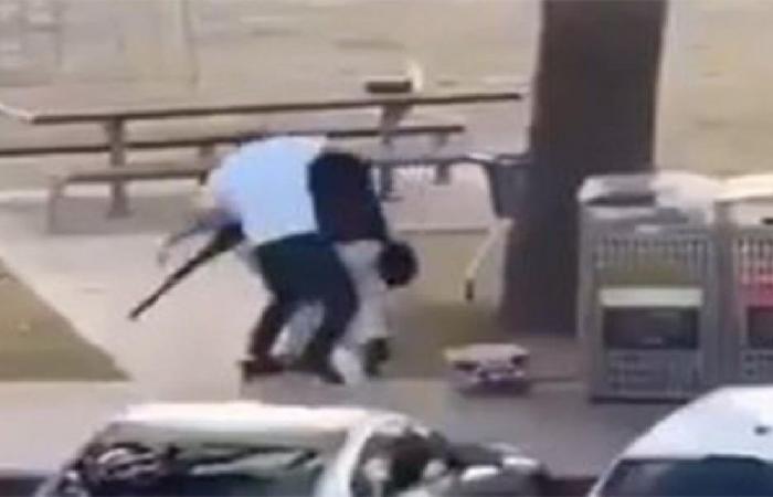 أحمد الأحمد ينقذ أرواحاً في هجوم بوندي