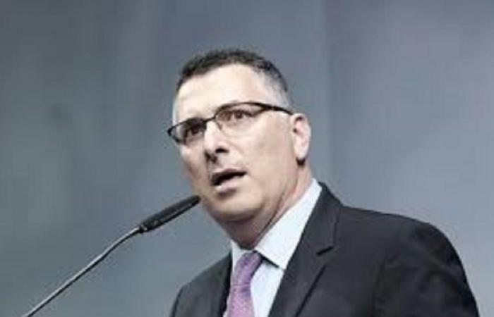 ساعر: “الحزب” ينتهك سيادة لبنان