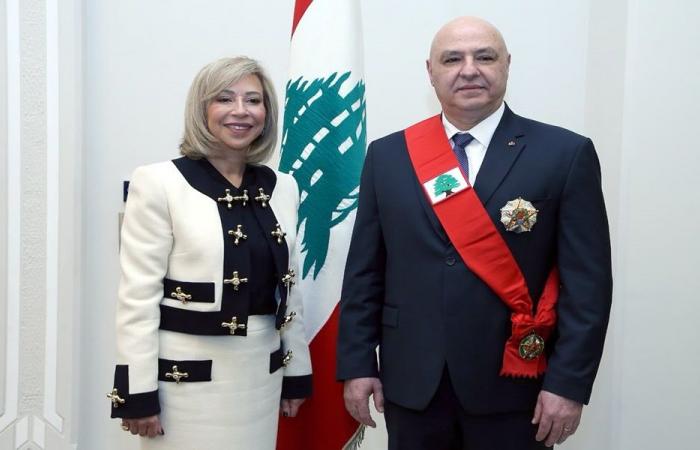 عون والسيدة الأولى شاركا أولاد موظفي الرئاسة توزيع هدايا العيد