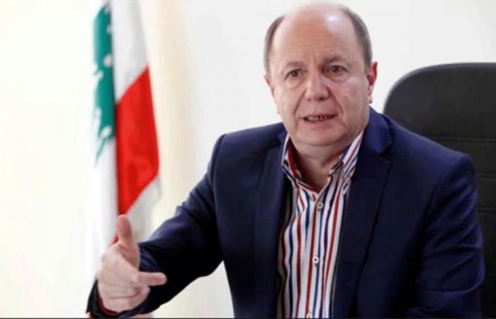 الأسمر أشاد بمباريات التعاقد للأطباء في الصحة