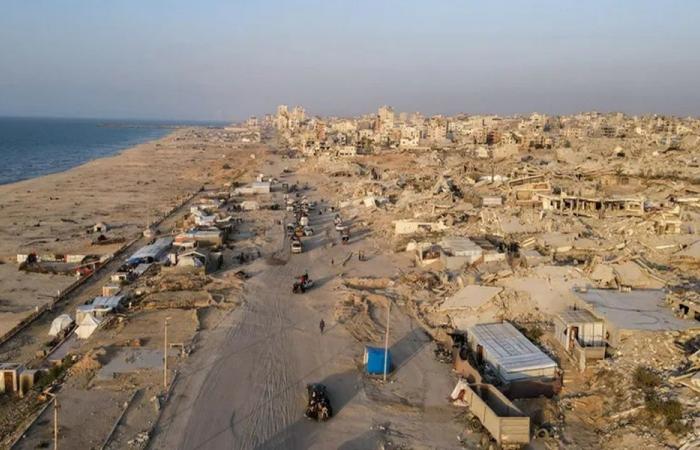 بالفيديو: الأمطار تغرق خيام النازحين في غزة