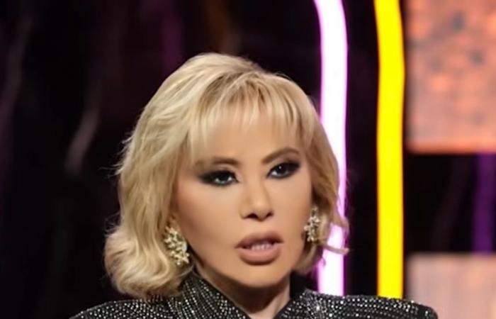 حلقة توقعات مرتقبة لماغي فرح… والجمهور يشيد بجمالها وإطلالتها (صور)