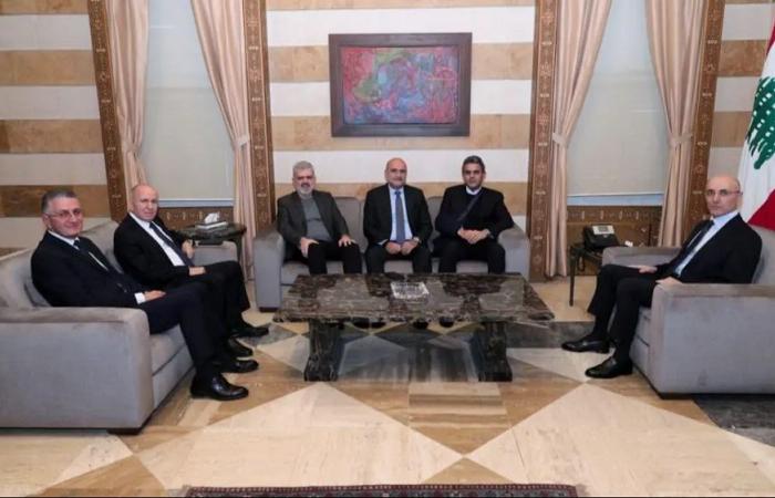 نواب جبيل يناقشون مع الحجار عمل البلديات