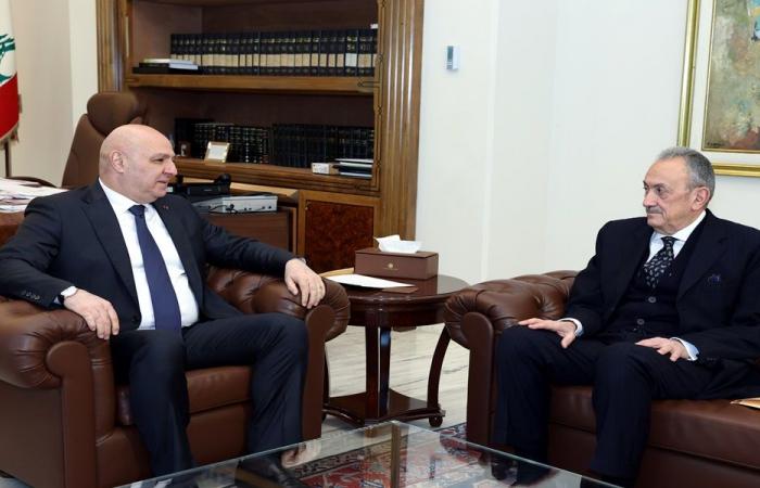 التحضيرات لاجتماع لجنة “الميكانيزم” بين عون وكرم