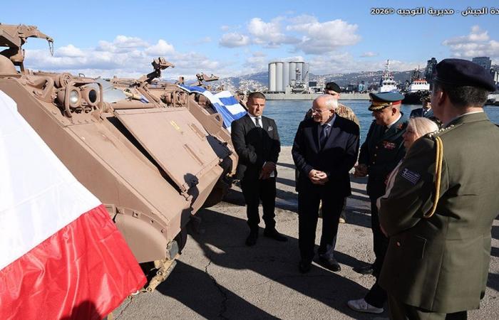 بالصوَر: هبة يونانية للجيش