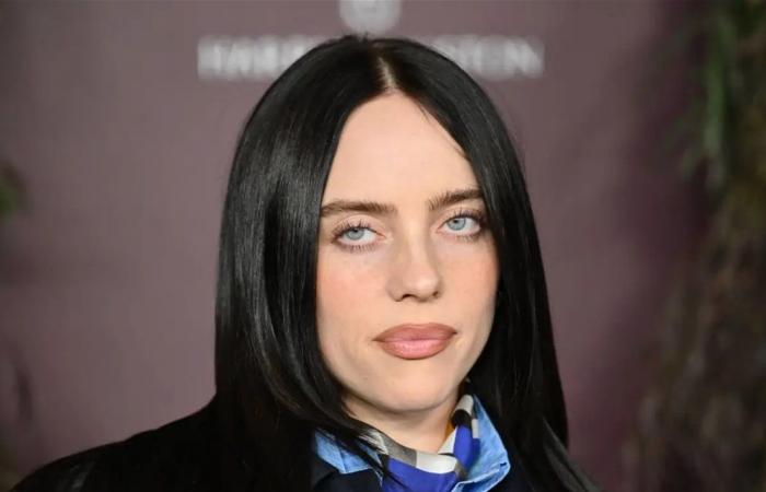 بيلي إيليش تروّج وتنتج: دعم علني لألبوم "نات وولف" الجديد