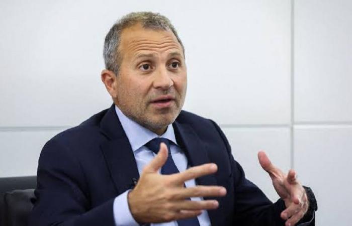 باسيل يطلب مناظرة مع جعجع