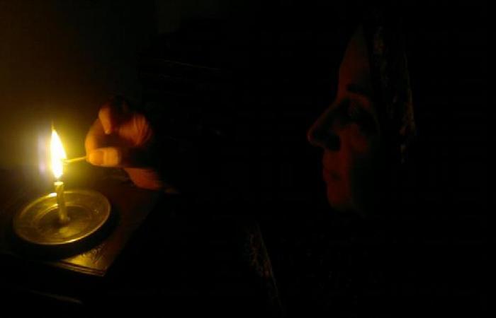 بلدات جنوبية غارقة في العتمة بسبب الغارات