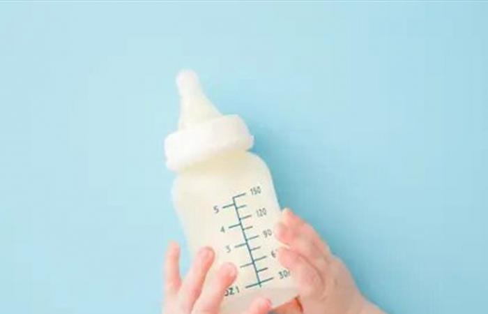 بعد أزمة "حليب الأطفال الملوث".. فرنسا تتخذ خطوة وقائية جديدة!