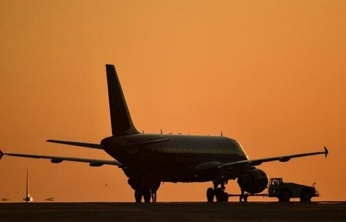 وفد روسي يصل أبو ظبي تمهيدًا لجولة مفاوضات بشأن أوكرانيا