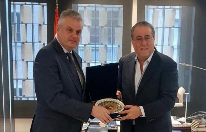 شقير يبحث مع سفير مولدوفا تعزيز التعاون الاقتصادي