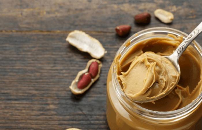 بعد سن الـ65.. هل يمكن لزبدة الفول السوداني تحسين قوة العضلات؟