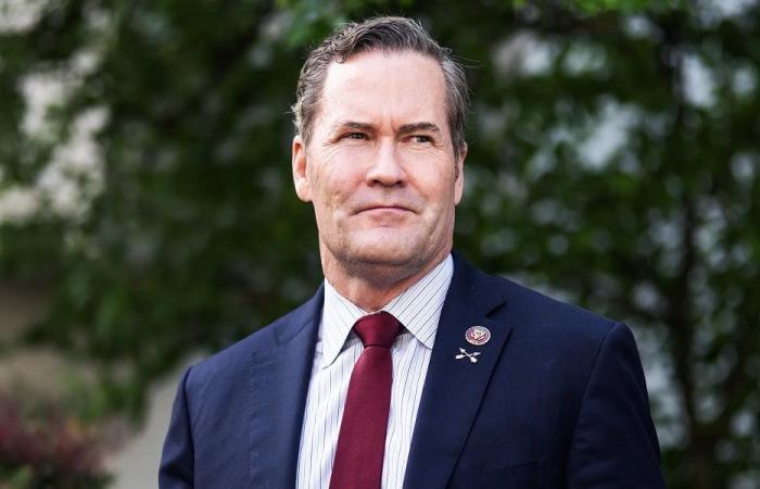 والتز: نعمل لمنع إيران من احتجاز العالم رهينة