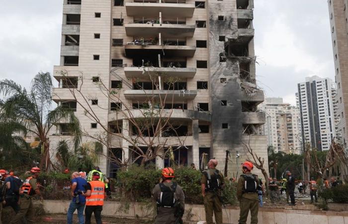 الجيش الإيراني: استهداف قواعد جوية ومقر الشاباك