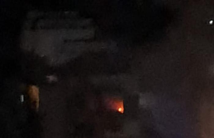 بالفيديو: غارة على شقة في دوحة عرمون