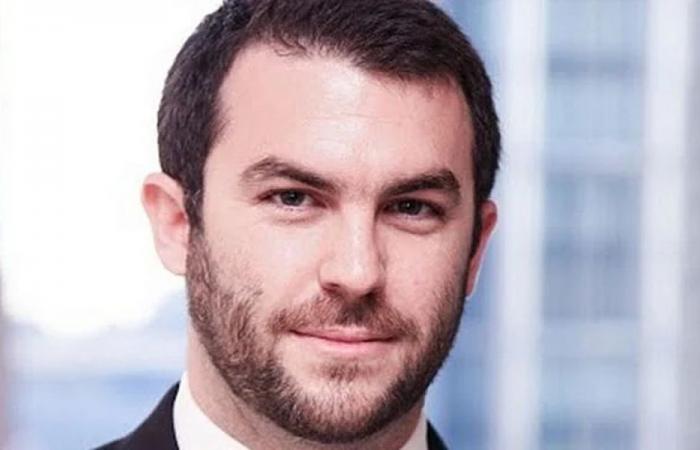 بالصورة: مسؤول اسرائيلي توقّع قبل أيام مقتل لاريجاني!