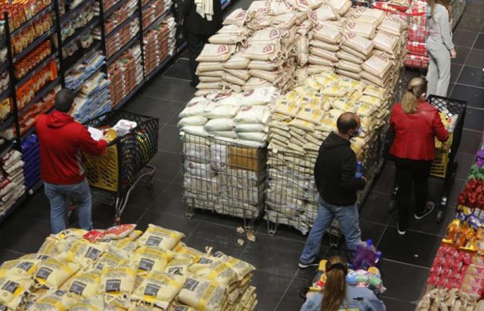 أزمة مواد غذائية تلوح في الأفق؟