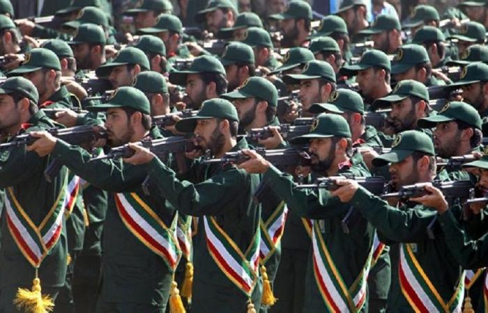 الحرس الثوري يؤكد السيطرة الكاملة على مضيق هرمز