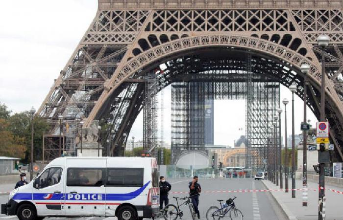 تشديد الإجراءات الأمنية في باريس!