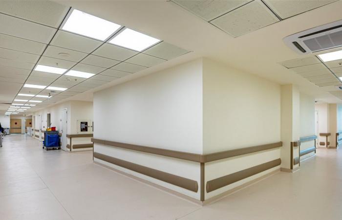 أُصيبت بجروحٍ كثيرة... فنانة تعرّضت لحادث سير مروّع وهذه صورتها من المستشفى