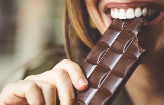 هل الشوكولاتة الداكنة خيار صحي؟ اليكم ما كشفته الدراسات