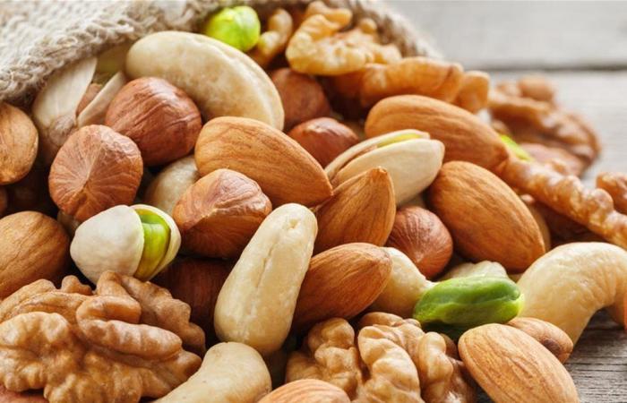 لمُحبي المكسرات النيئة.. خبر يهمكم جداً