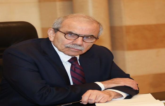 سلام: كلني أمل أن يُلهم العيد اللبنانيين بالابتعاد عن الفتن