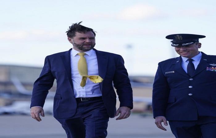 لإجراء محادثات حول إيران.. فانس إلى باكستان الثلثاء