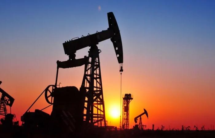 العقود الآجلة للخام الأميركي تتراجع