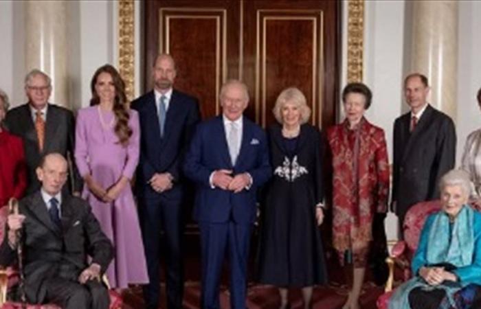 صورة ملكيّة جديدة... من دون الأمير هاري وزوجته ميغان