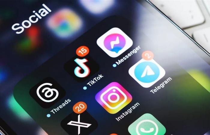 عين بريطانيا على "فيسبوك" و"يوتيوب".. ما القصةّ؟