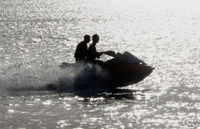 إصابة شابة بكسور خلال ممارستها الـ”Jet Ski”