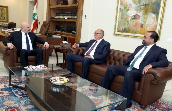 عون يبحث مع الدويهي تفعيل الدولة والاستحقاقات الوطنية