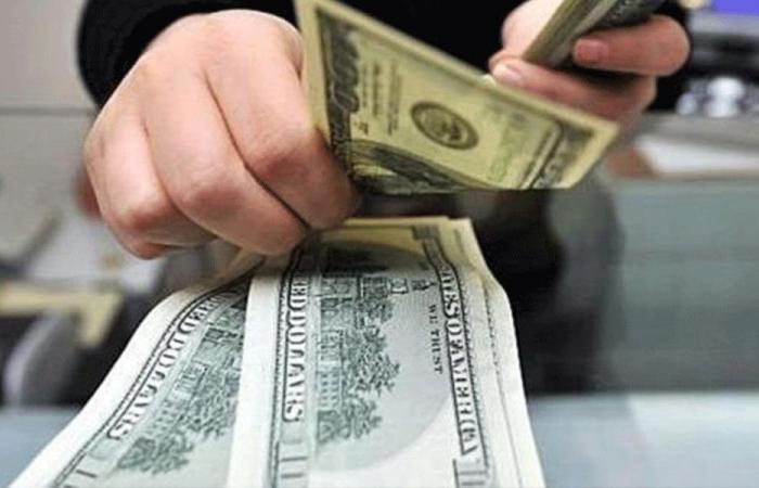 مفاجأة للموظفين والمتقاعدين بشأن الرواتب!