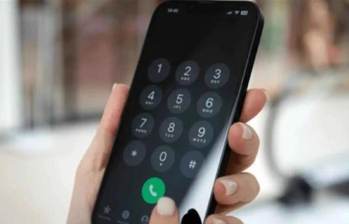 تكنولوجيا تعلم الآلة.. الهاتف يقرأُ عاداتك ويرشح اتصالاتك