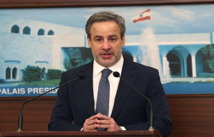 معوض: رفض “الحزب” تسليم سلاحه يضعف موقف الدولة